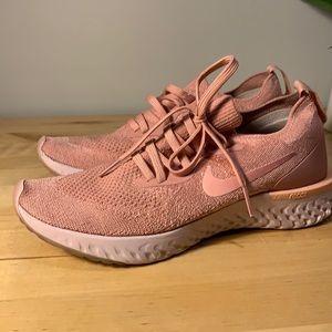 Nike Epic React Pink Shoe Trainer Athletic Gym 7.5